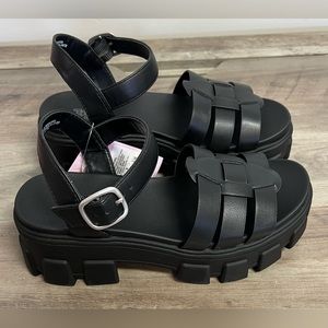 Wild Fable - Women's Avril Fisherman Sandals